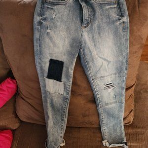 Ripped/Patchwork Jeans